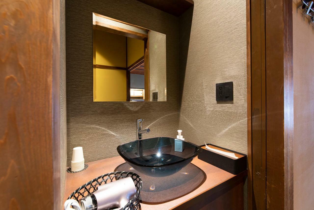 First Cabin Station Kyoto Umenokoji Ryokan Exterior photo